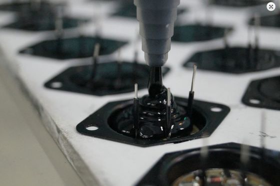 Fornecido vídeo de inspecção de saída 2k máquina de dosagem de poliuretano para o sensor de estacionamento
