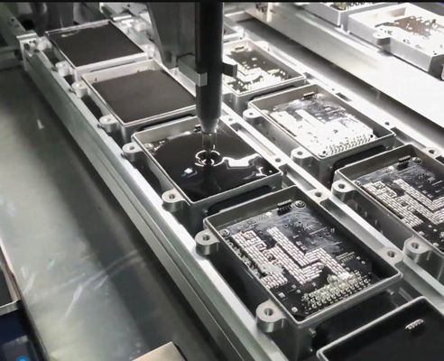 Máquina eletrónica de colagem por envase, vedação e ligação