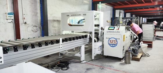 Máquina de pulverização de adesivos de PU para painéis de aço inoxidável