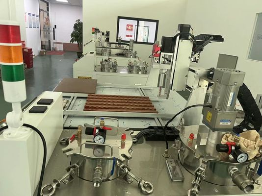 Sistemas de envasagem de silicone elétrico híbrido de dois líquidos Máquina de envasagem de resina epoxi