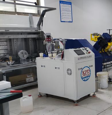 Máquina de mistura e dosagem de dois componentes
